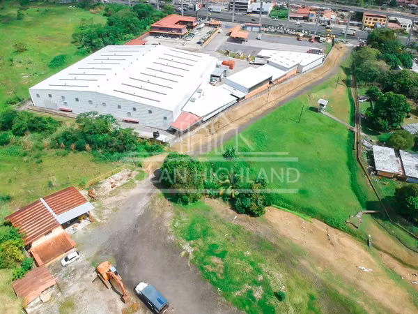 Se Vende Terreno en Avenida Domingo Díaz, Villa Lucre