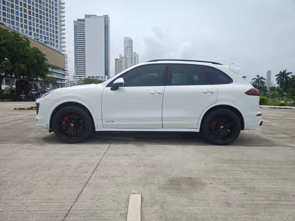 Porsche Cayenne GTS