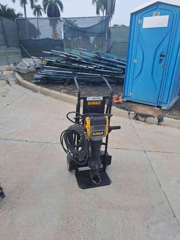 68 lbs Electric Demoletor Rental