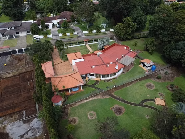 Venta de lujosa casa en David - Chiriqui