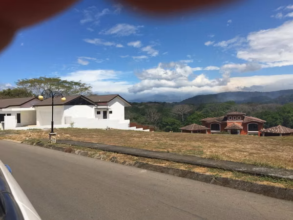 Luxury house for sale in David - Hacienda Rio Cruz
