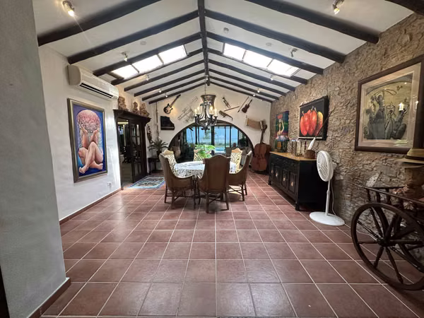 SELLS BEACH HOUSE WITH POOL AND BOHIO IN VISTAMAR SAN CARLOS