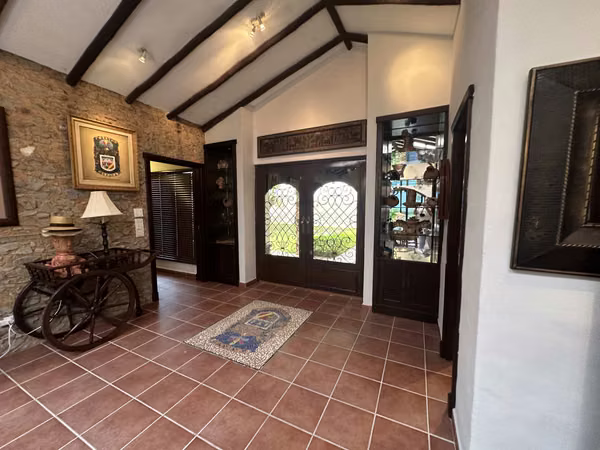 SELLS BEACH HOUSE WITH POOL AND BOHIO IN VISTAMAR SAN CARLOS
