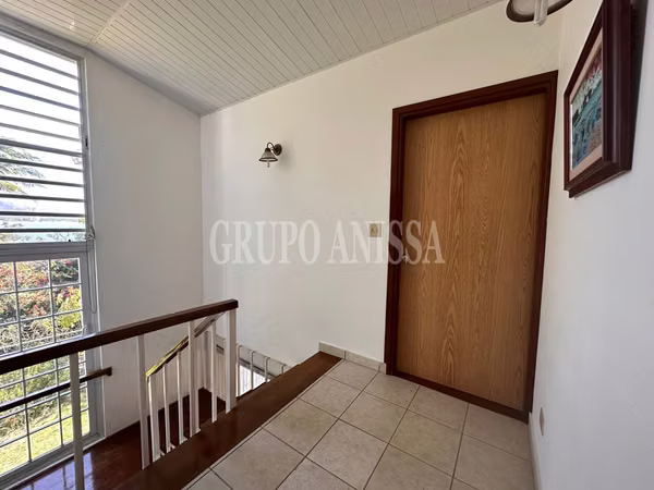 Oportunidad! Se Vende bella Casa de Playa 3 en 1  Frente al Mar en Gorgona!