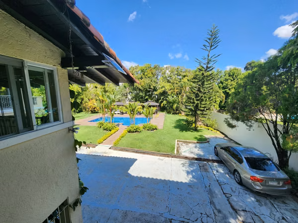 Land in Altos del Golf