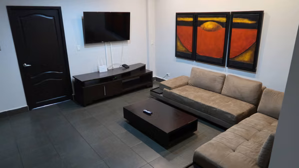 House sale with four apartment units
