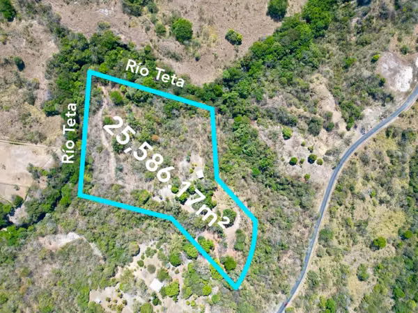 LAND FINCA COSTA ESMERALDA OPPOSITE THE RIVER TETA FOR SALE