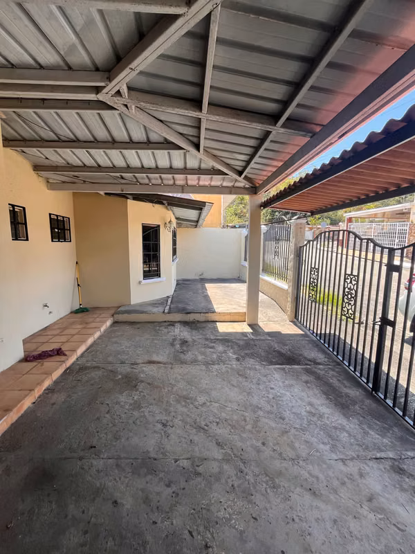 Venta de Casa - Brisas de Arraijan