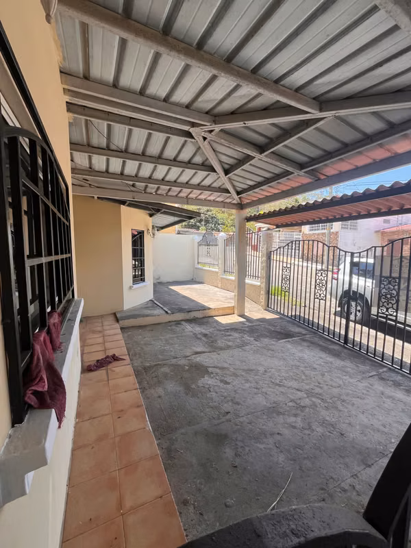Venta de Casa - Brisas de Arraijan
