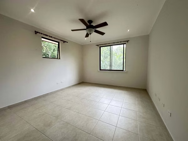 Sale of house in Camino de Cruces