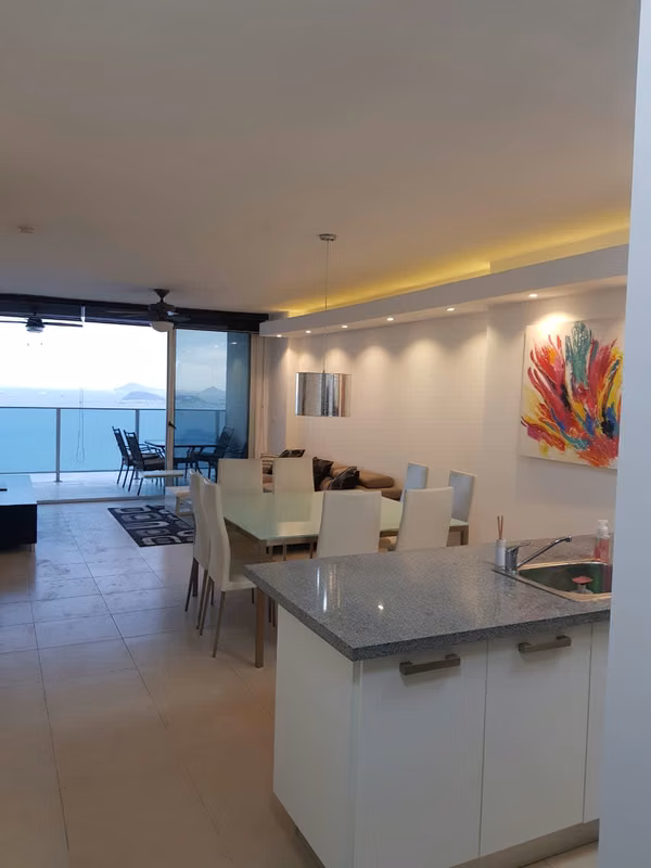 Sale of apartment in Waters - Ave. Balboa