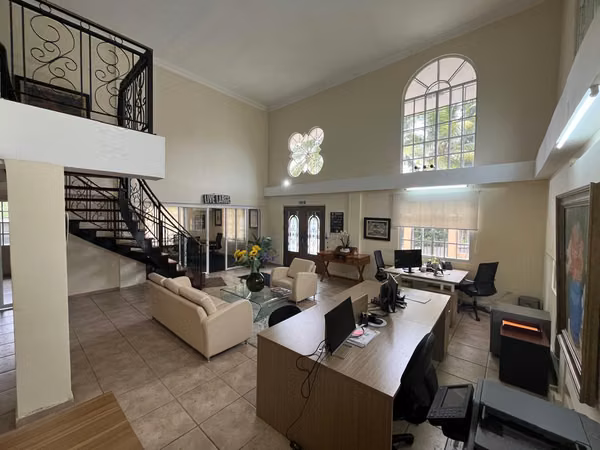 House sale in Clayton