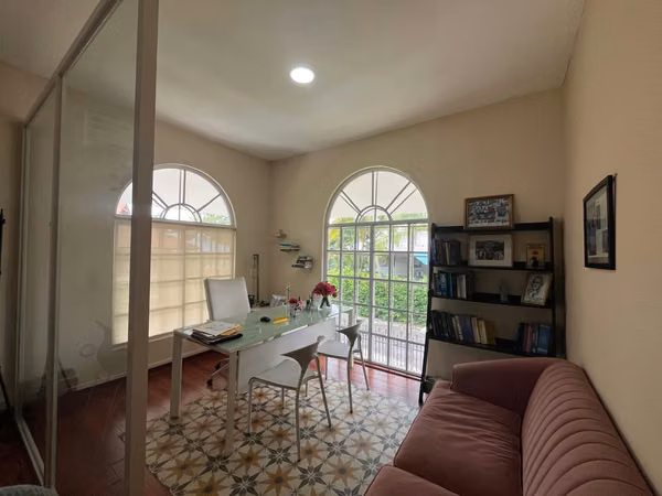House sale in Clayton