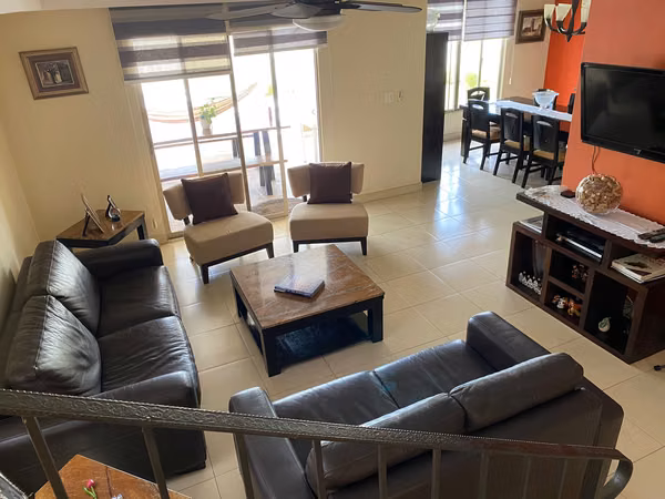 Venta de casa en Altos de Panama - Paseo Dorado