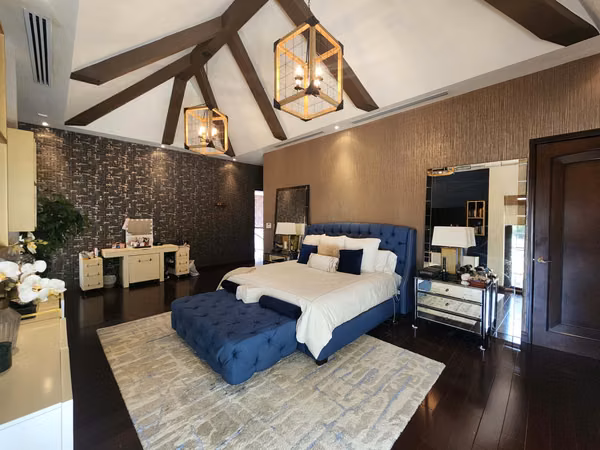 House sale in Clayton