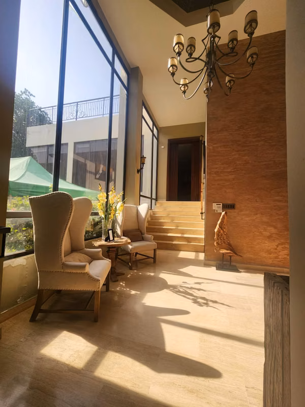 House sale in Clayton