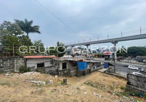 Venta terreno comercial en Avenida Domingo Diaz (frente Metro Panamá)