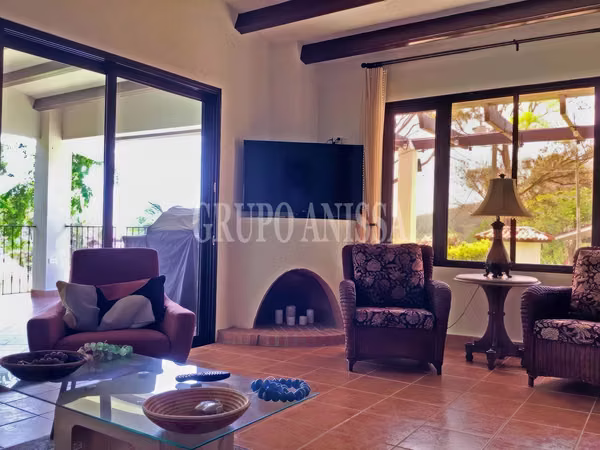 Opportunity! Se Vende Beautiful house Villa in Altos del Maria