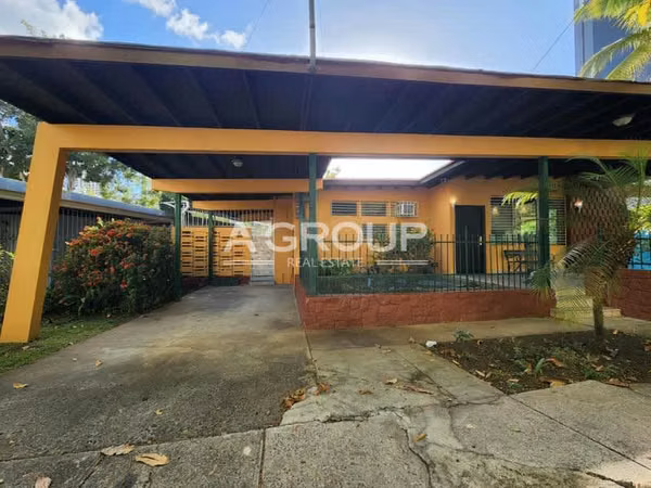 Marbella - Se Vende amplia casa comercial