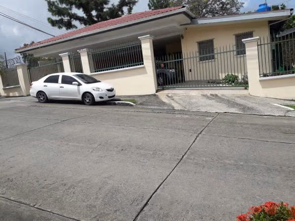 Venta Lote 3191.49M2 en Las Cumbres Via Zaita, Para Proyecto Comercial