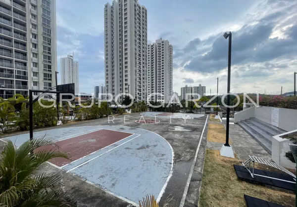 Apartment for sale in Condado del Rey (PH Rokas)