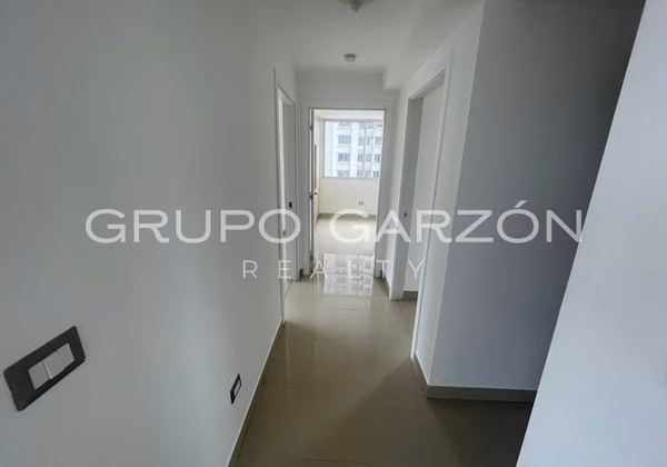 Apartment for sale in Condado del Rey (PH Rokas)