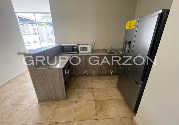 Apartment for sale in Condado del Rey (PH Rokas)