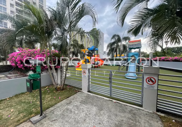 Apartment for sale in Condado del Rey (PH Rokas)