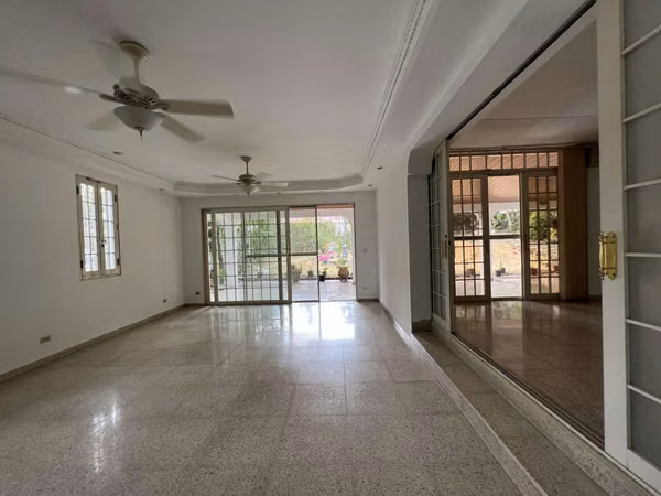 Amplia Casa en Venta en Hato Pintado