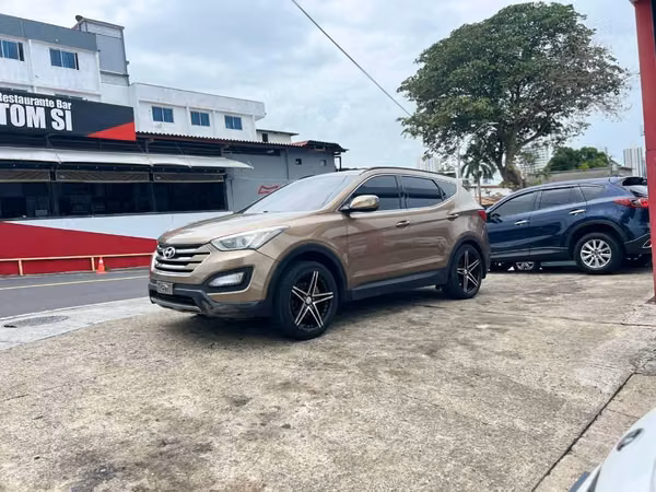 Hyundai Santa Fe 2013