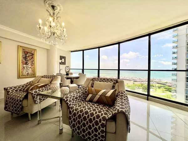 FOR SALE: OCEAN VIEW APARTMENT ON AVENIDA BALBOA, PH ROCAMAR (4)