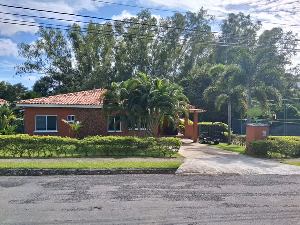 BEACH HOUSE FOR SALE – BETWEEN THE SEA AND THE MOUNTAINS
