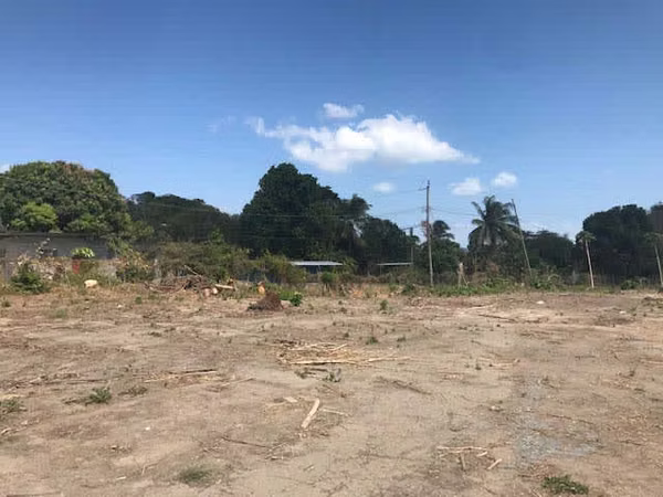 Large lot for sale in Coronado – Excellent commercial location