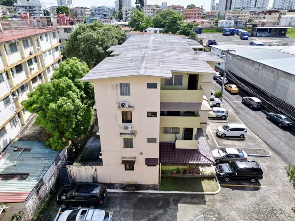 Excelente apartamento en Hato Pintado, 2rec, 2baños, 85m2 @ $108,000