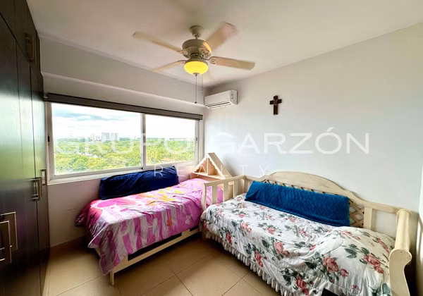 Beach Apartment for sale in Playa Blanca (PH Patricia Italia)