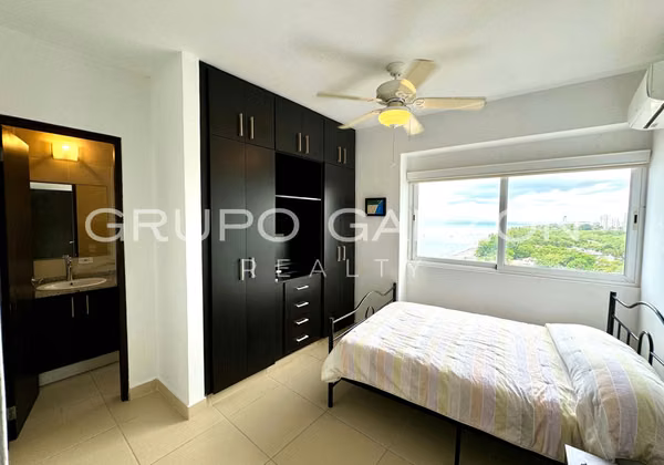 Beach Apartment for sale in Playa Blanca (PH Patricia Italia)