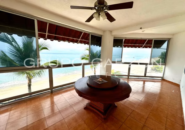 Venta de casa en Playa Blanca (Villa Las Leonores)
