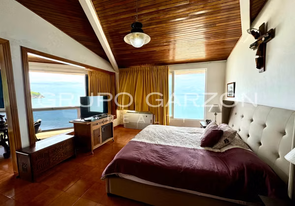 Venta de casa en Playa Blanca (Villa Las Leonores)