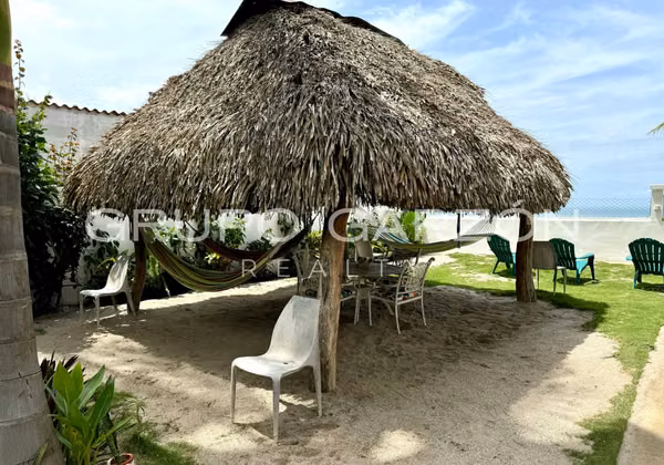 Venta de casa en Playa Blanca (Villa Las Leonores)