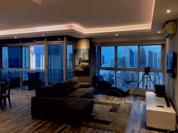 Balboa Avenue: The best place in Panama City. Contact us!
