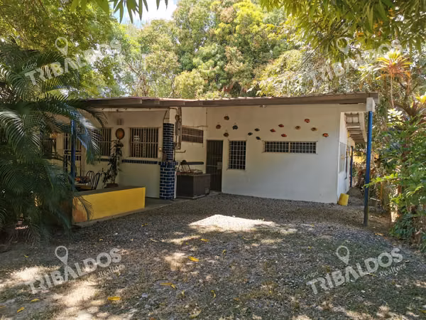 TERRENO CON CASA EN SANTA CLARA