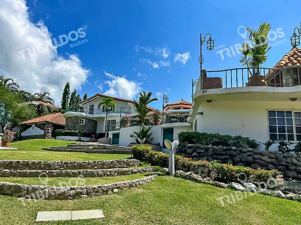 SE VENDE HACIENDA EN PUNTA BARCO RESORT