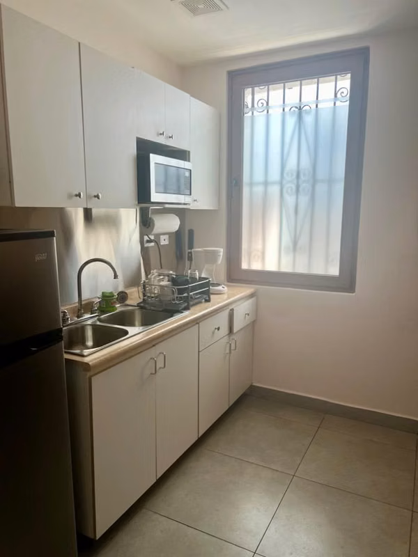 Se alquila casa comercial/ oficina