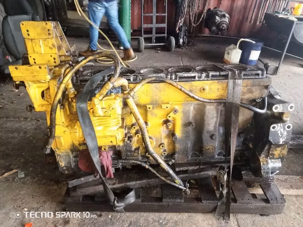 3/4 DE MOTOR C12 CATERPILAR PARA REPARAR O PIEZAS