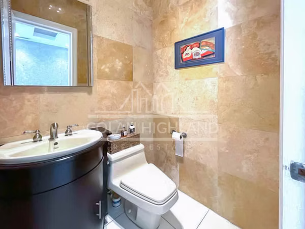 Penthouse sold in Costa del Este