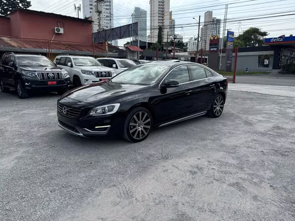 VOLVO S60 2015