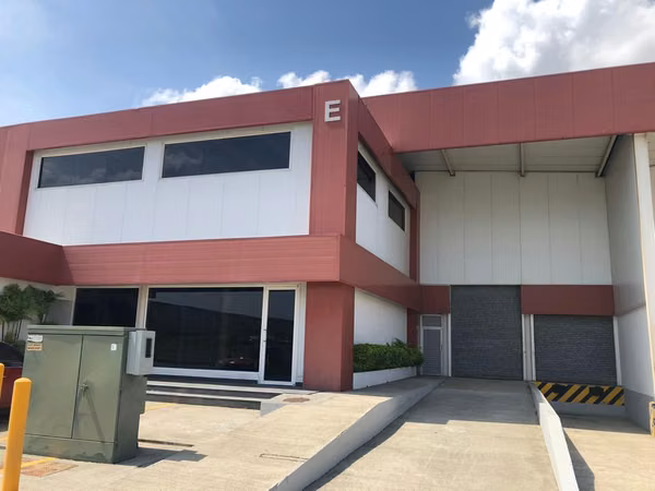 Vendo bodega en Parque Industrial de las Américas, Pacora