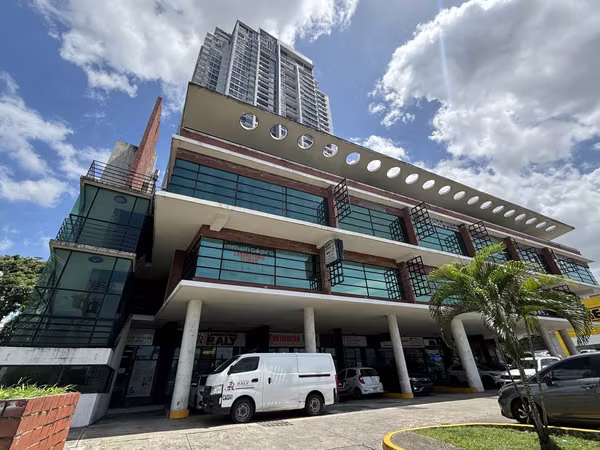 CENTRO COMERCIAL SAN FERNANDO - Oficina o Local Comercial en Venta