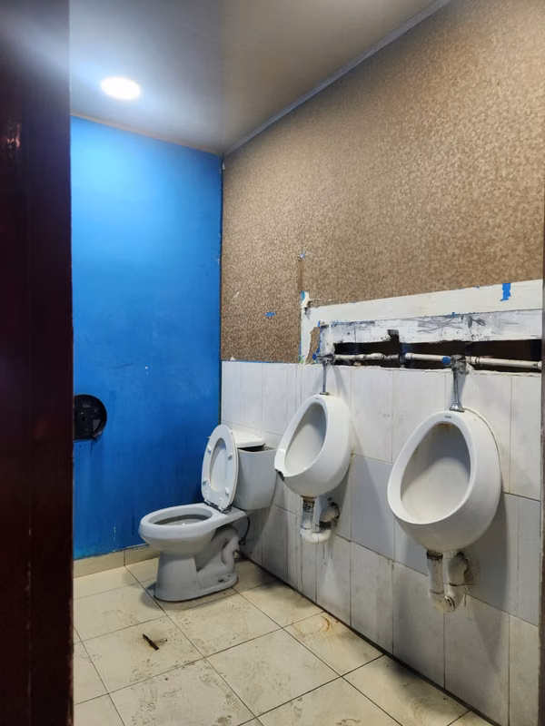 SE ALQUILA LOCAL COMERCIAL