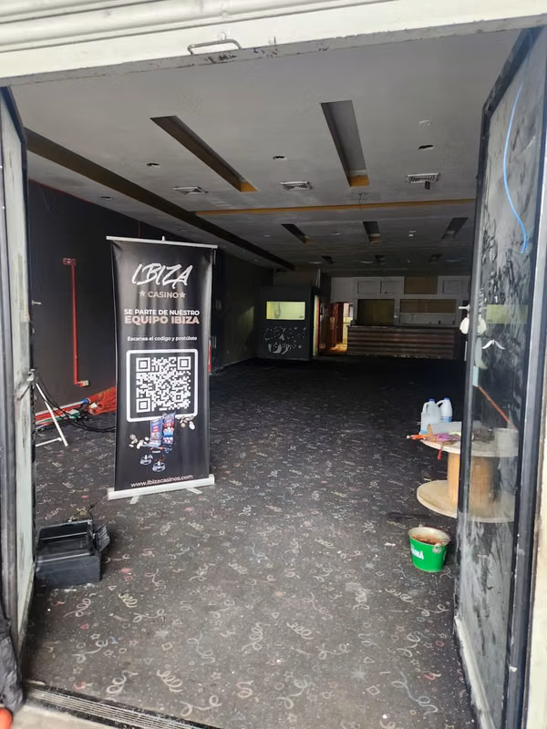 SE ALQUILA LOCAL COMERCIAL
